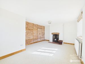 Sitting Room- click for photo gallery